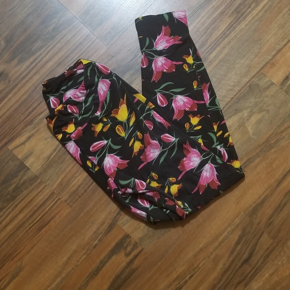 Cute lularoe leggings